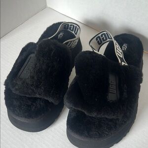 UGG Black Slippers Women’s Size 8